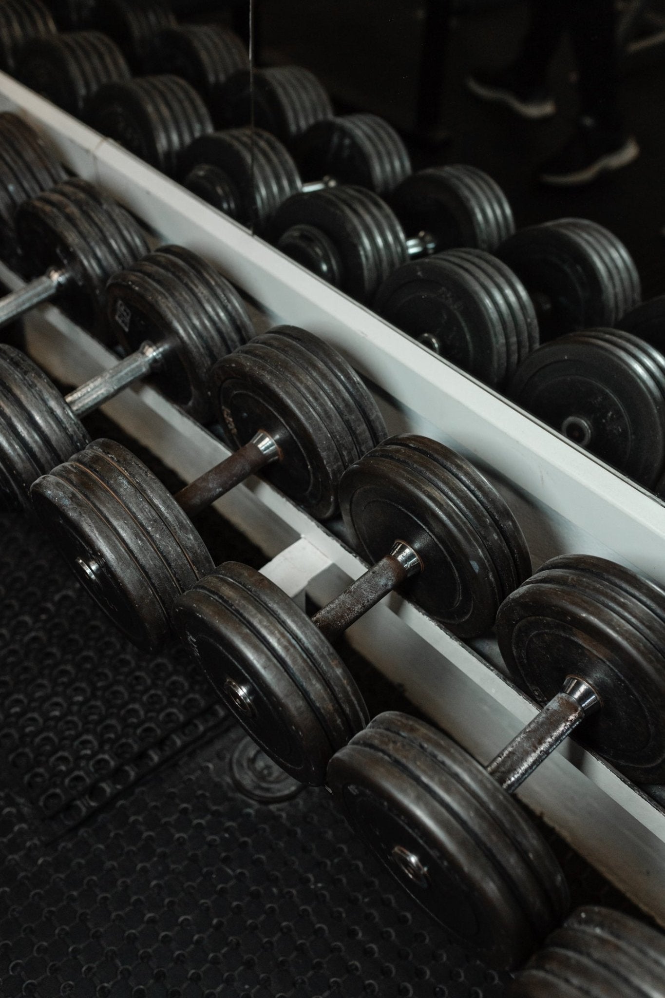 Dit zijn de beste bicep oefeningen met dumbbells - Kosso Nutrition | Kwaliteit = prioriteit