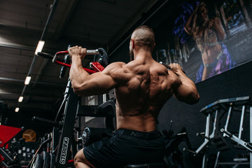 kosso is aan het trainen met behulp van creatine
