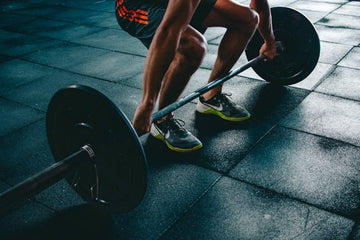 Wat is het verschil tussen compound en isolatie oefeningen? - Kosso Nutrition | Kwaliteit = prioriteit