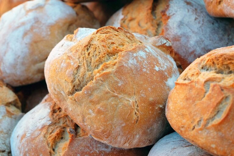 Hoeveel eiwitten zitten er in brood?